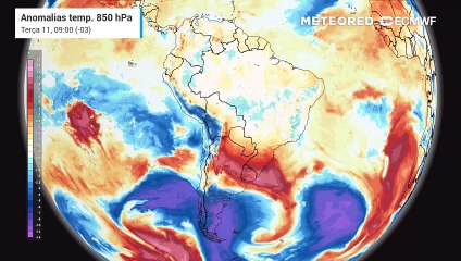 Anomalia de temperatura em 850 hPa mostra o avanço da frente fria sobre o Sul do Brasil a partir da tarde de quarta-feira.