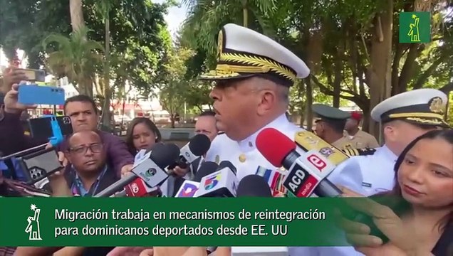 Migración trabaja en mecanismos de reintegración para dominicanos deportados desde EE.UU
