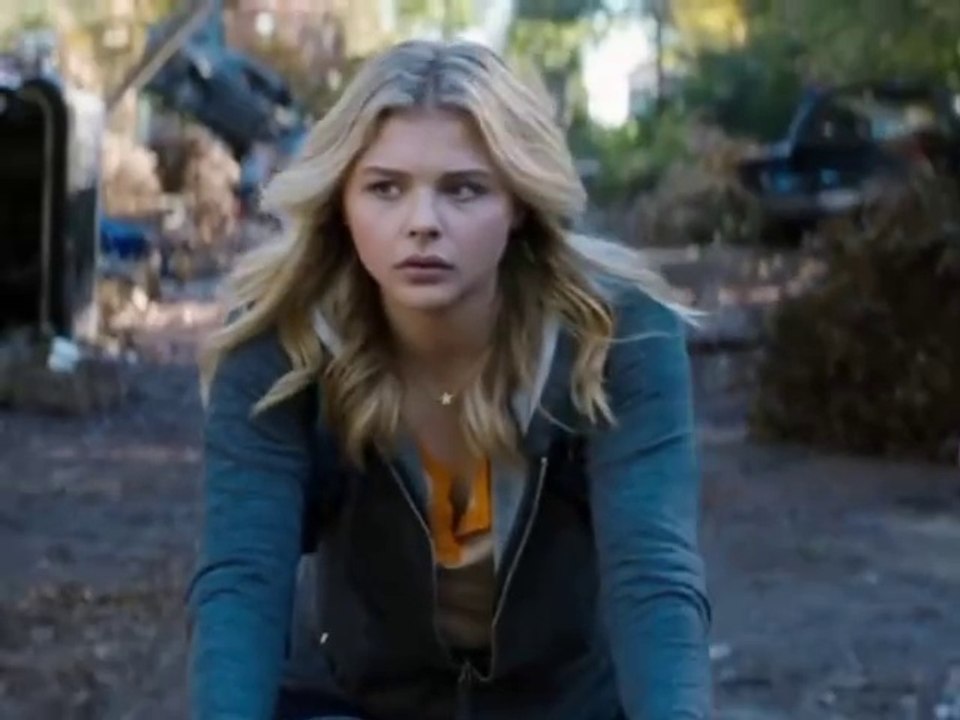 The 5th Wave (2016)