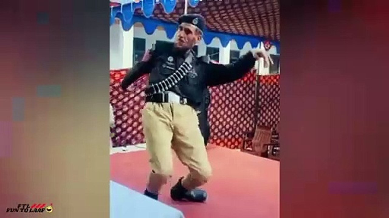 Pakistani Funny Videos on internet - Most funny and comedy videos part 7 - FunToLaaf