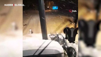 Aniden bastıran kar ekipleri harekete geçirdi
