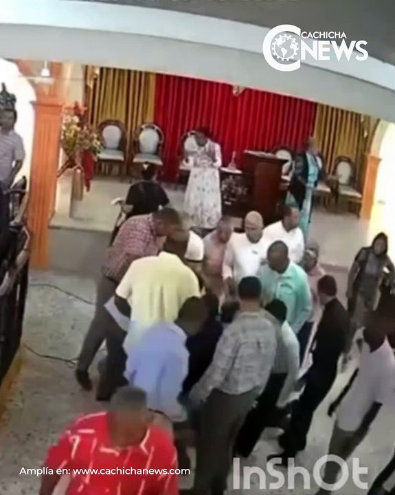 ¡Insólito! Hombre entra con puñal en iglesia de Higüey y ataca a feligreses