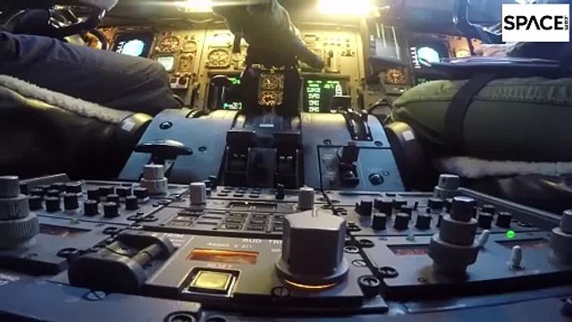 Walking On The Moon At 30,000 Feet - Space.com Trains Like An Astronaut In Wild Ride