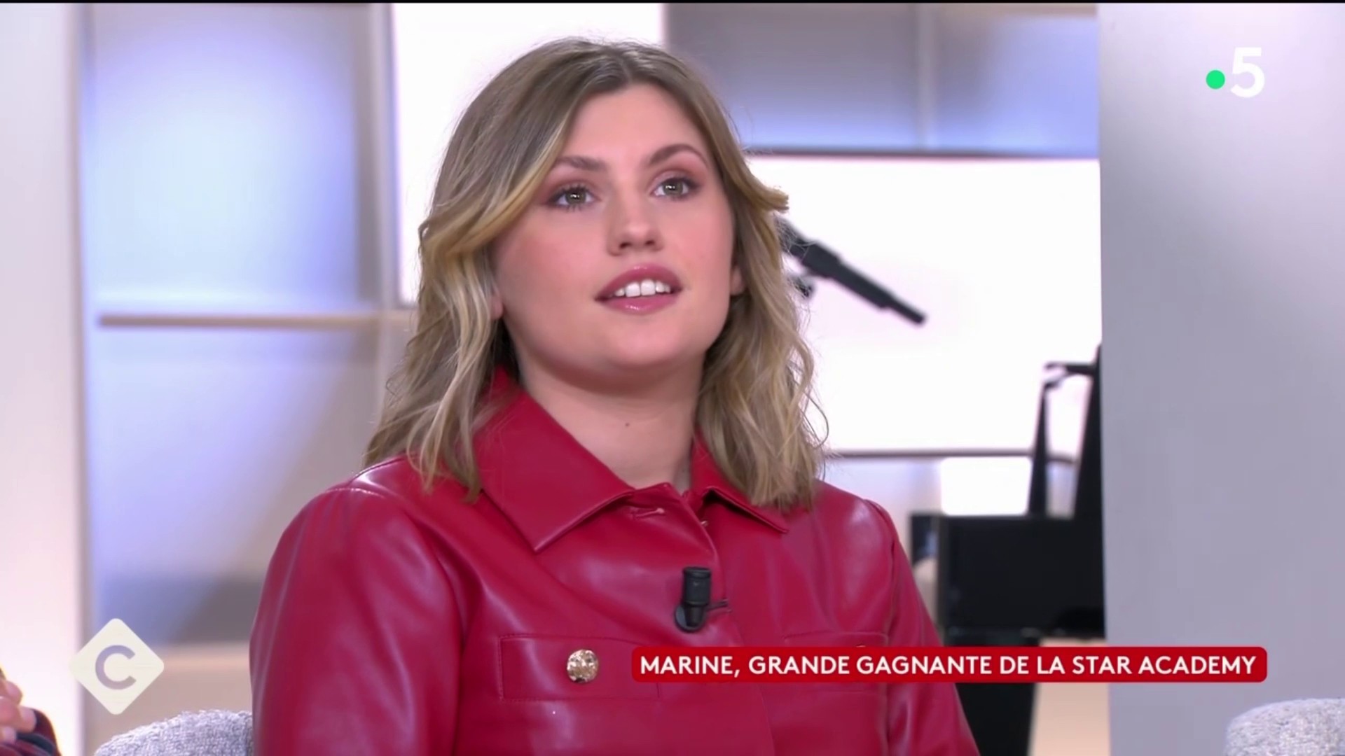 Découvrez le point commun que partagent Marine (Star Academy) et Iris  Mittenaere