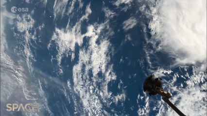 Watch This Technique Showing How Trash Is Disposed From Space Station