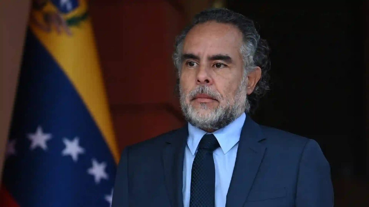 Armando Benedetti niega haberse reunido con ‘Papá Pitufo’ y pide que la justicia aclare la situación