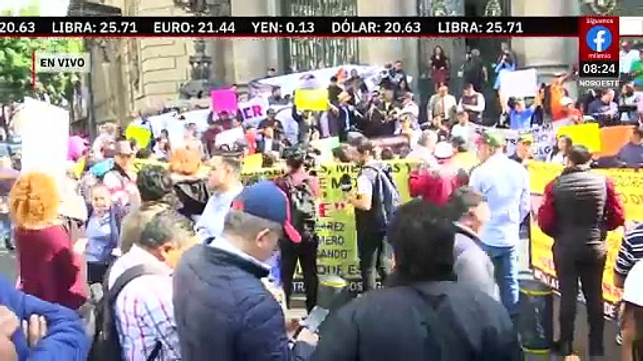 Protestan en el Congreso de CdMx contra prohibición de animales en espectáculos