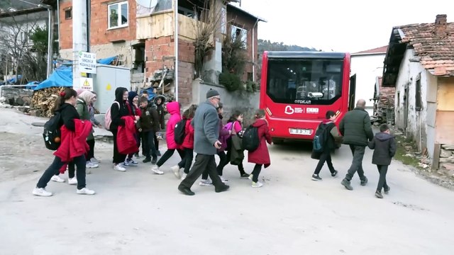 Balıkesirli Öğrencilere Ücretsiz Servis Desteği