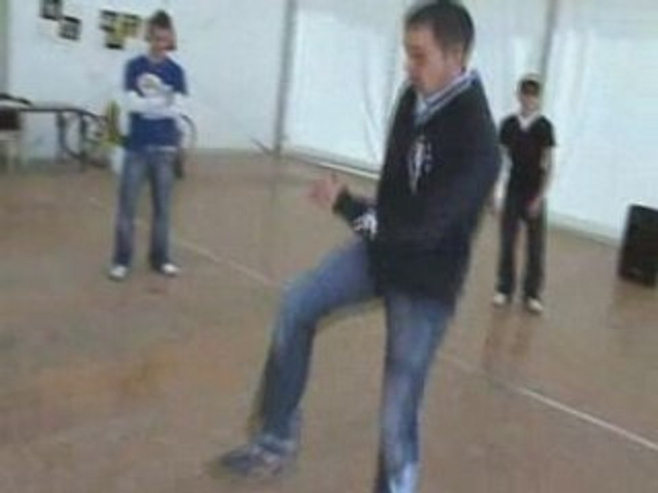 VIVRE ENSEMBLE AVEC JUMPSTYLE 64 ET ELECTRO DREAM