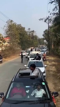 फेयरवेल पार्टी के बाद कार सवार छात्र-छात्राओं का शहर में खतरनाक स्टंट, वीडियो वायरल