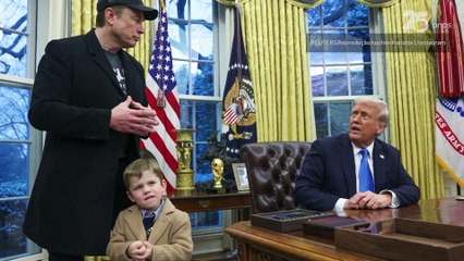 Dedo no nariz e várias caretas: filho de Musk chama a atenção em gabinete de Trump