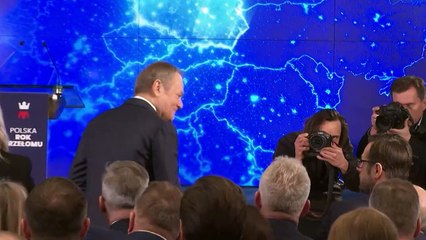 Donald Tusk sonha em tornar a Polônia grande na Europa