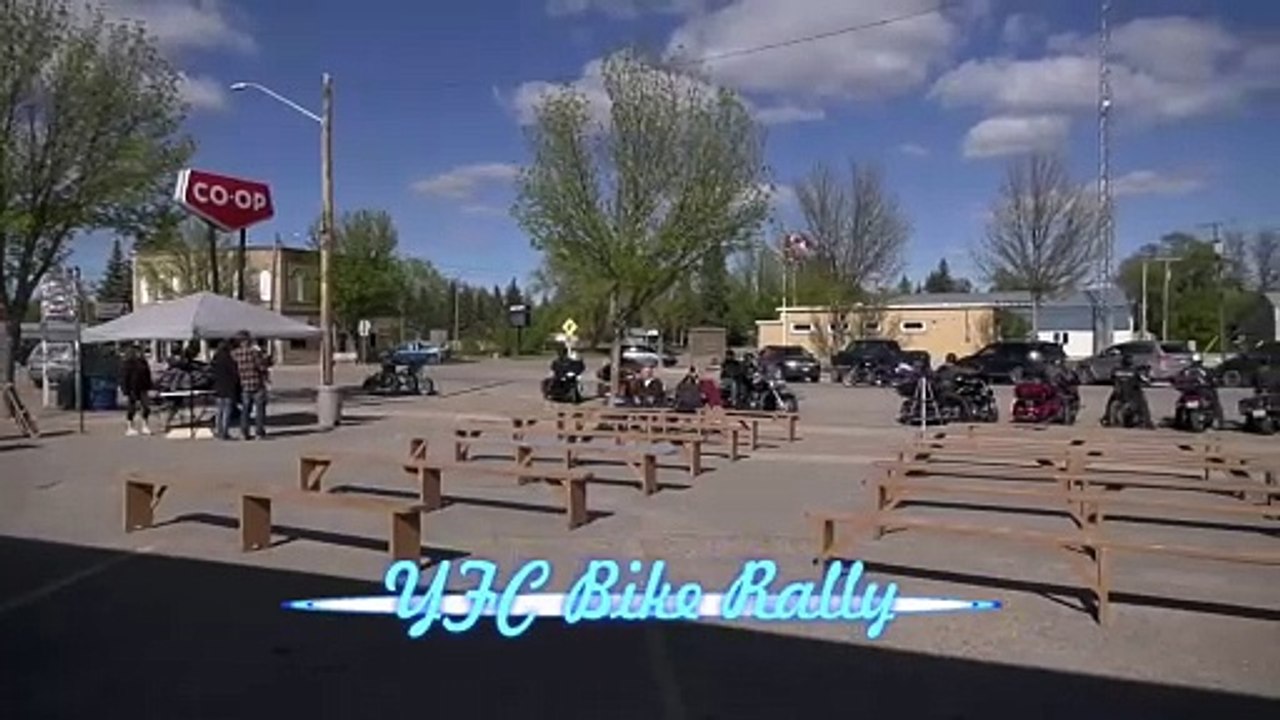 Mountain Music (Alabama Cover) At the Gladstone YFC Bike Rally