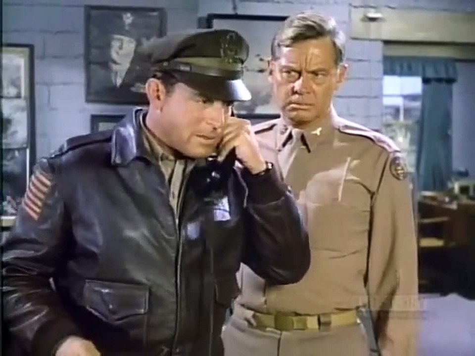 Twelve O'Clock High S03E17 - The Hunters and The Killers