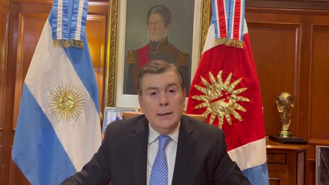 El gobernador Zamora anunció un incremento salarial del 100 por ciento para los empleados públicos