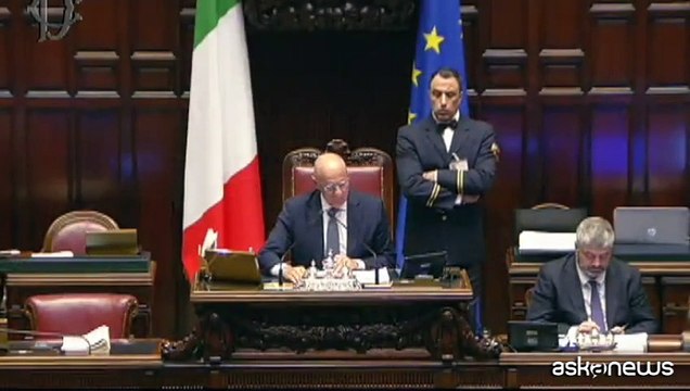 Migranti, Piantedosi: i centri in Albania piacciono all'Europa