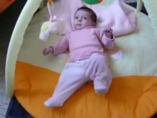 Sur le tapis d'éveil suite