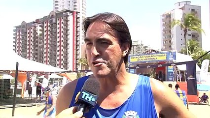 Jogo das Estrelas levou grandes ídolos do vôlei brasileiro à Arena da Guilhermina no sábado (8)