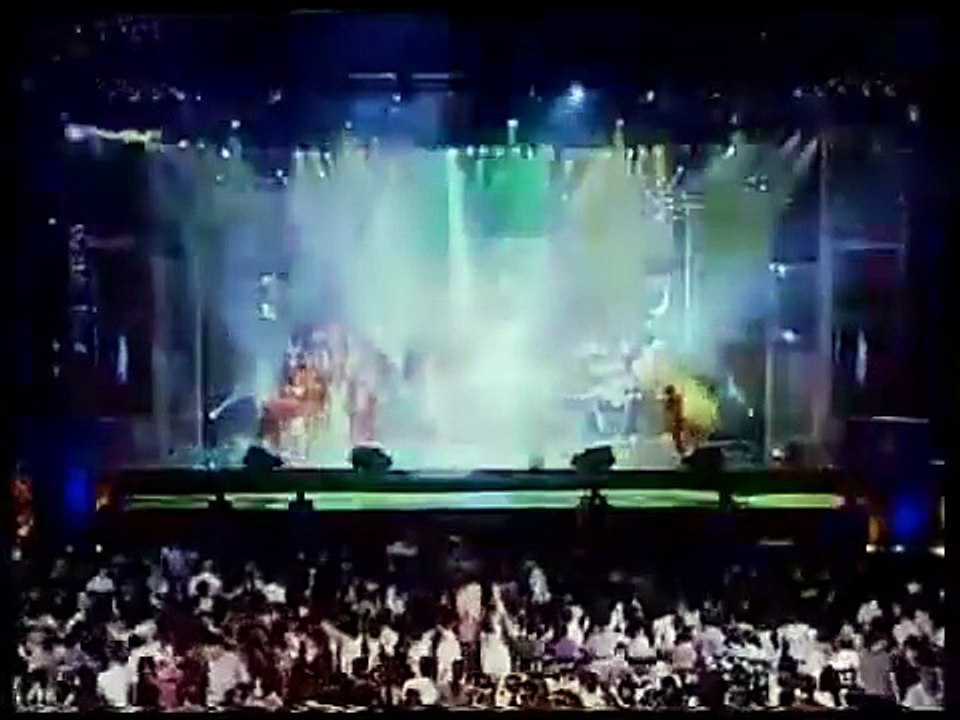 XUÂN_QUÊ_TÔI-CẨM_LY_VÀ_NHIỀU_NGHỆ_SĨ__LIVESHOW_KỈ_NIỆM_15_NĂM_CA_HÁT_.(360p)