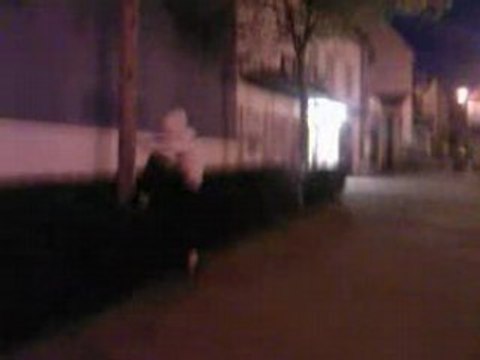 Xav le fou torse nue