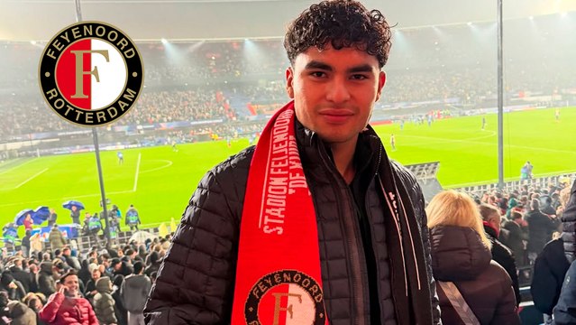 Stephano Carrillo ya siente los colores del Feyenoord y así los alienta contra el AC Milan de Santiago Giménez