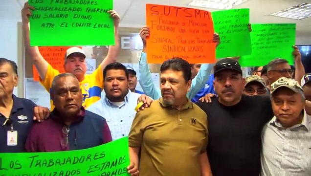 Trabajadores sindicalizados del Ayuntamiento realizaron la marcha