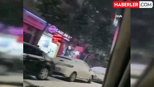 İstanbul okullar tatil mi SON DAKİKA? 13 Şubat Perşembe bugün İstanbul'da okul yok mu (İstanbul Valiliği Açıklaması- KAR TATİLİ)?