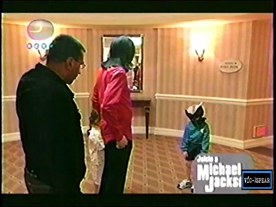 Viviendo con Michael Jackson: Michael y sus Hijos + Smile - RCTV (2004) - Venezuela *Español Latino*