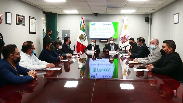 Acerca Escobedo empleo a jóvenes estudiantes