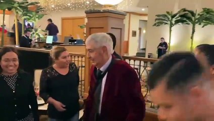 Ciudadanos aprovechan visita para la foto con AMLO y Samuel