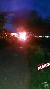 Hallan restos calcinados en auto en Linares, Nuevo León