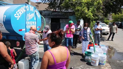 Reparte Cristina Díaz 21 millones de litros de agua con programa Colibrí
