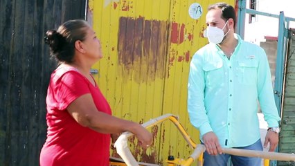 Cristina Díaz entrega triciclos a familias vulnerables