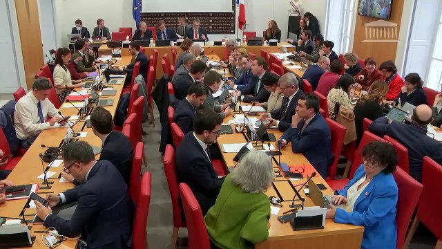 Commission des lois : Faciliter l'accès des demandeurs d'asile au marché du travail ; M. Bruno Retailleau, ministre de l’Intérieur, et Mme Astrid Panosyan-Bouvet, ministre auprès de la ministre du Travail - Mercredi 12 février 2025