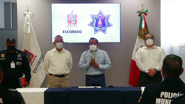 Escobedo reconoce a 30 policías de la Secretaría de Seguridad Ciudadana