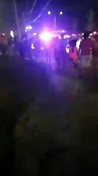 Ciudadanos bloquean avenida Lincoln por falta de agua