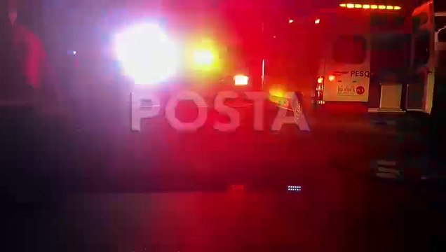 Deja 10 lesionados choque entre camión urbano y vehículo estacionado