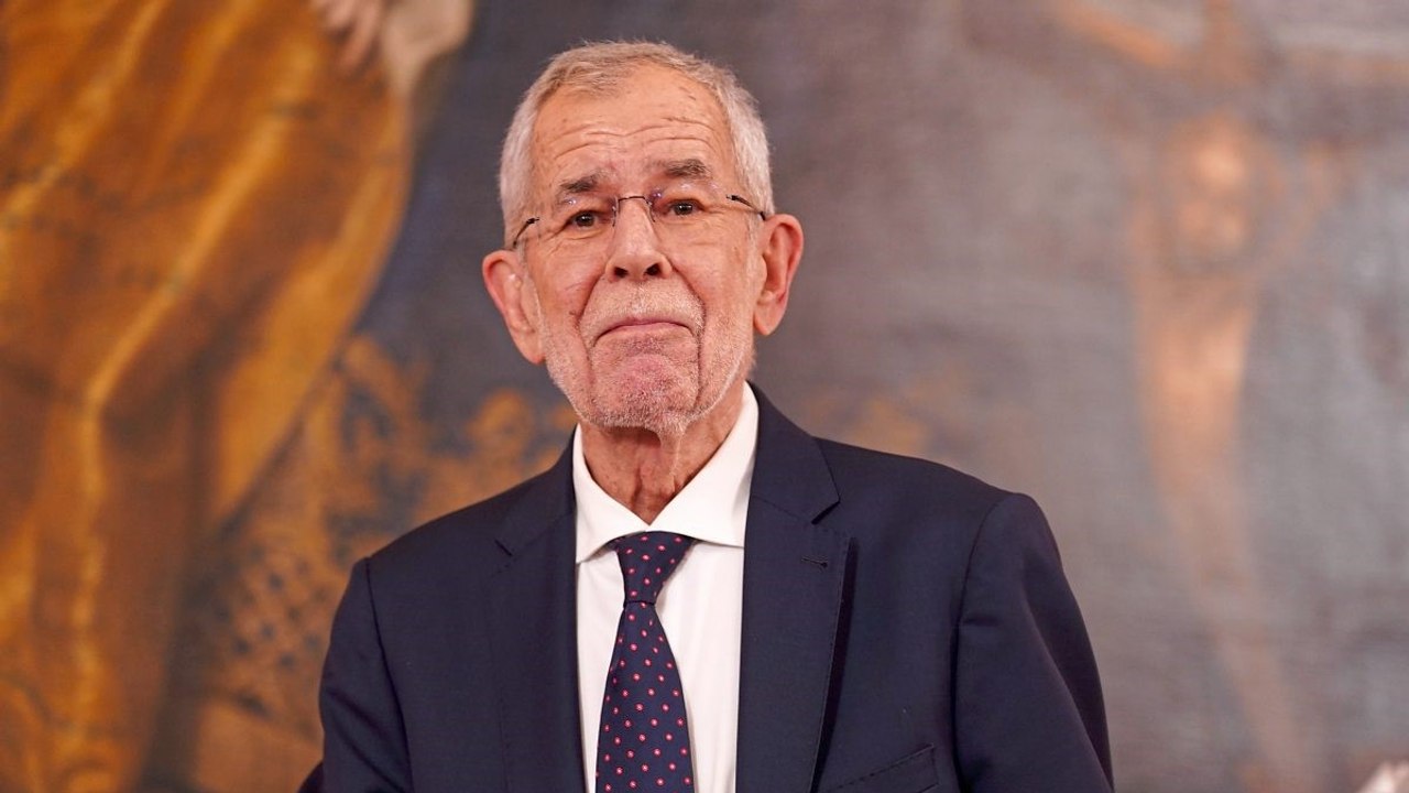 'Werden eine Regierung haben': Van der Bellen lädt Parteichefs zu Gesprächen