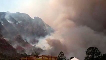 Evacua Ejército mexicano a habitantes de La Camotera por incendio forestal