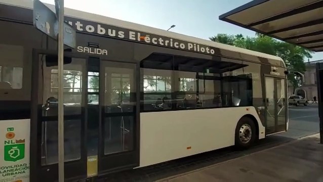 Inicia Metrorrey pruebas de unidades eléctricas en Transmetro