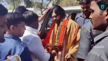 Pawan Kalyan Craze : Janasena Chief Visits Thanjavur Temple With Son స్వామి మలై ఆలయంలో