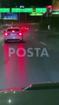 Circula conductor 19 kilómetros sin neumático lanzando chispas