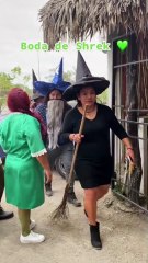 VIDEO: Celebran boda con temática de Shrek