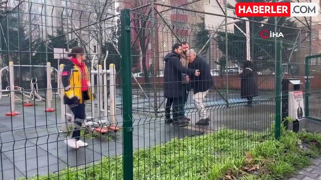 Esenyurt'ta bir şahıs parkta kafasından vurulmuş halde ölü bulundu