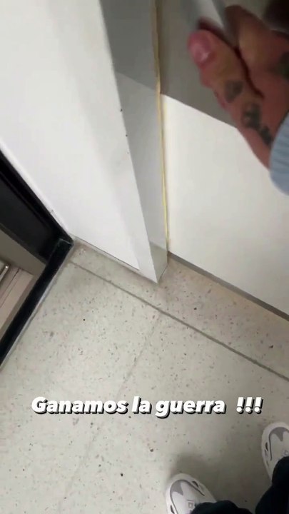 Abandona mamá de J Balvin el hospital luego de estar en terapia intensiva