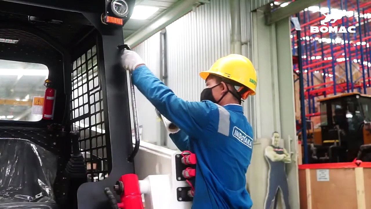 TESTIMONI BOMAC SKID STEER LOADER TX-365S - PT. GAJAH ANGKASA PERKASA, BANDUNG, JAWA BARAT