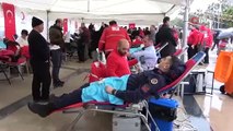 Türk Kızılay, Mersin’de kan bağışı kampanyası düzenledi