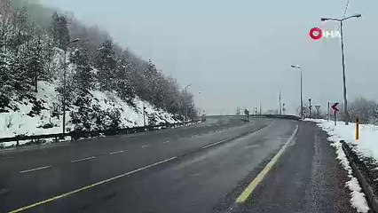 Bolu Dağı’nda kar yağışı etkili oluyor