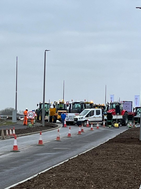 Farmers protest as Prime Minister Keir Starmer visits Milton Keynes
