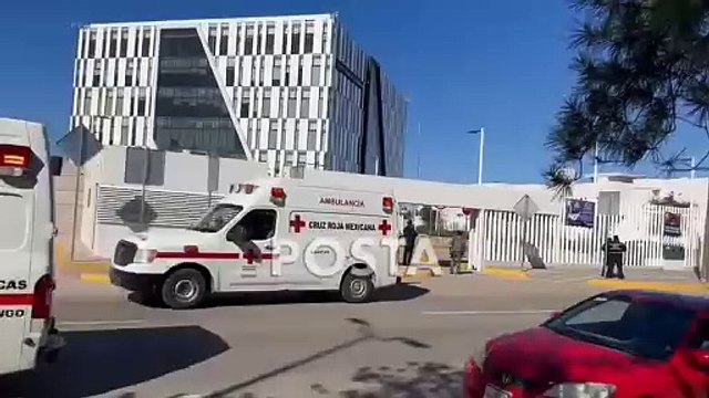 Cae trabajador de 20 metros en edificio federal; muere al instante